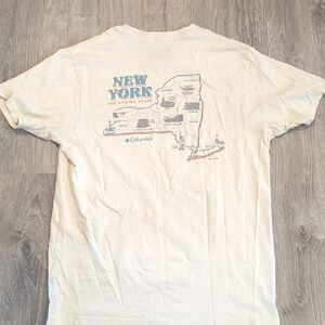 Columbia Men's Cream New York Graphic T-Shirt Medium